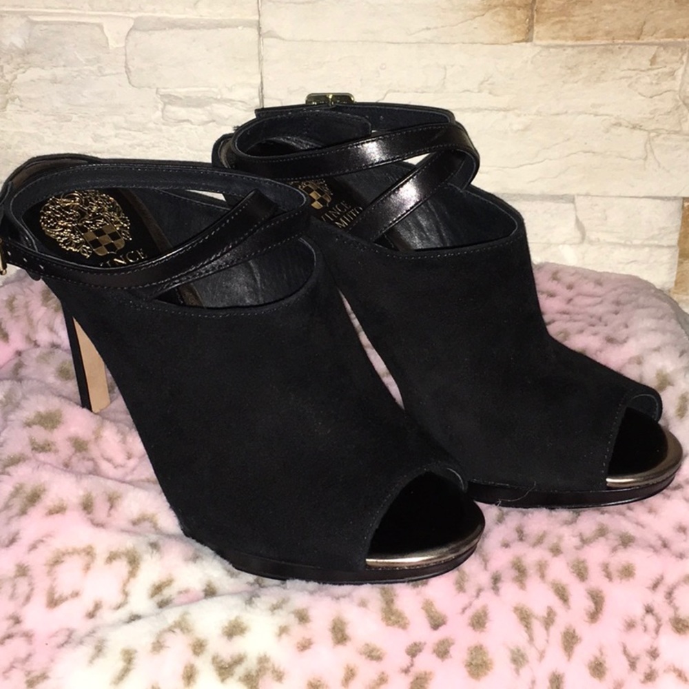 NIB Vince Camuto Black Suede Shoes